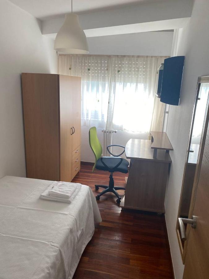 Appartamento Piso En El Ensanche San Giacomo di Compostella Esterno foto